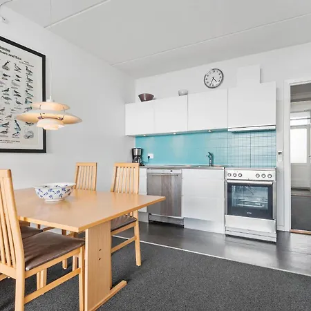 Apartment Cozy In With Outdoor Swimming Pool